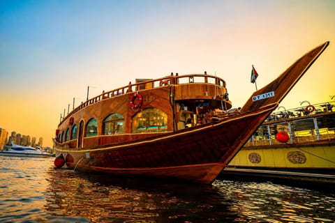 Dubai Marina 2 Hours Dinner Cruise with Live Show