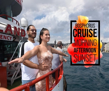 Istanbul: Bosphorus Sightseeing Cruise Tour with Audio Guide