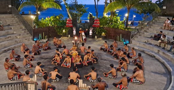 Bali: Tanah Lot Temple Sunset Kecak & Fire Dance Show Ticket
