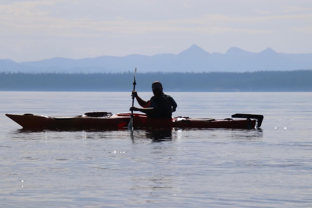 8:30am Kayak Yellowstone Lake Small Group Tour