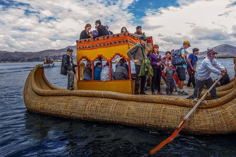 Puno: Full-Day Tour to Uros Floating Islands & Amantani