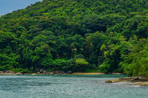 Paraty: Exclusive North Route Poseidon Boat Tour