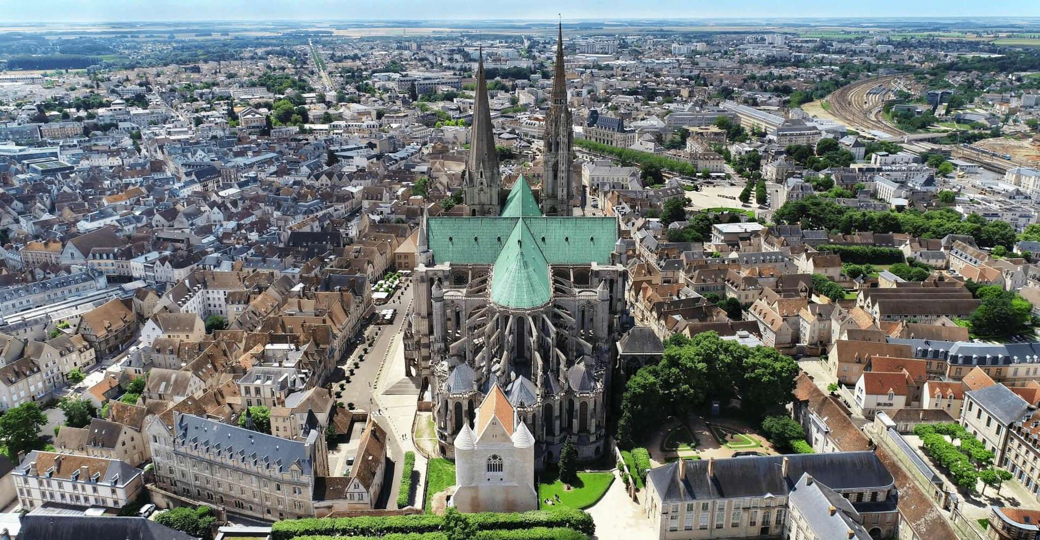 Visite privée de la ville de Chartres depuis Paris - Hizvo