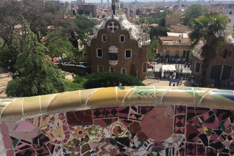 Barcelona: Sagrada Familia i prywatna wycieczka po parku GuellBarcelona: Sagrada Familia i prywatna wycieczka do Parku Guell