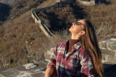 Busda: Mutianyu Great Wall & Ming Tomb Group/Private Tour Mutianyu Great Wall & Ming Tomb +XR Experience Private Tour