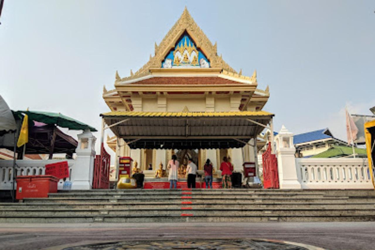 Bangkok Tour: Golden Buddha, Reclining Buddha & Gems Gallery Group Tour with Hotel Pickup