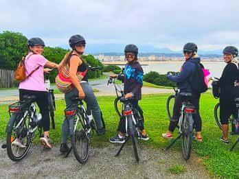 Guided Scenic E-Bike Tour of Saint-Jean-de-Luz Bay