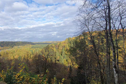 From Riga: Turaida & Sigulda Day Trip with Guide