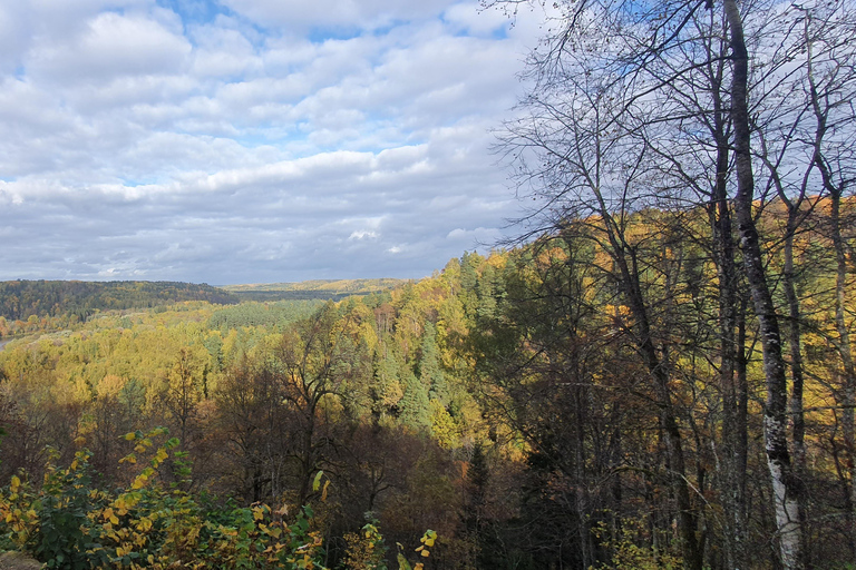 From Riga: Turaida & Sigulda Day Trip with Guide