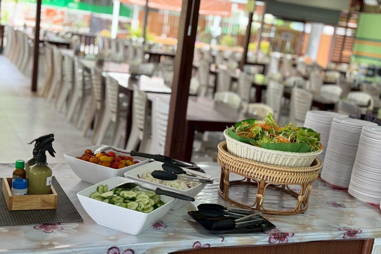 Krabi: Phi Phi Island Tour by Speedboat with Buffet Lunch