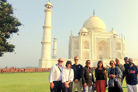 From Delhi: 6 Days Golden Triangle With UdaipurTransport and City Tour Guides