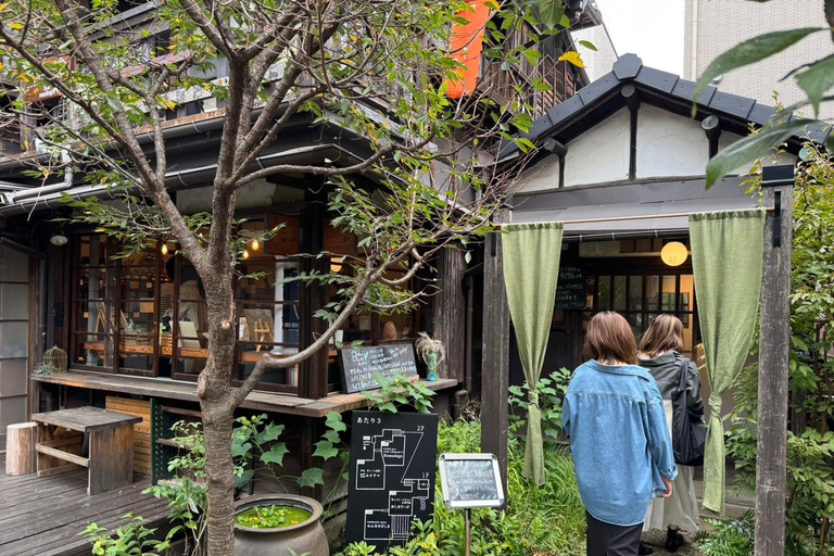 Visite de Yanaka et Sendagi : Découvrez le charme de la vieille ville de Tokyo