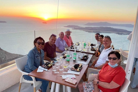 Santorini: Wein-Tour bei SonnenuntergangPrivate Tour