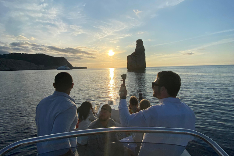 Sunset Boat Tour: Northern Ibiza from Santa Eulalia Sunset Boat Tour: North Ibiza from Santa Eulalia