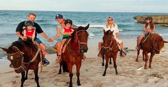 Zanzibar: Horseback Riding on the Beach with Guide