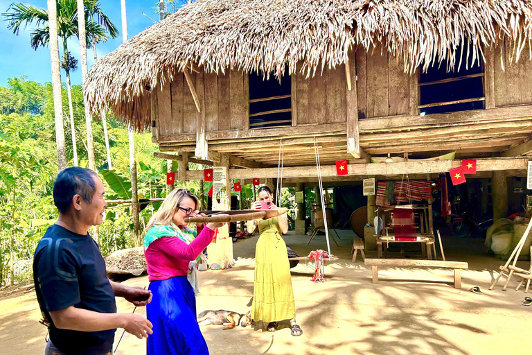 Hanoi/Ninh Binh: 2-Day Pu Luong Easy Trekking & Eco Retreat Option 3:(Small group) Stay in Eco-Resort with Balcony Room