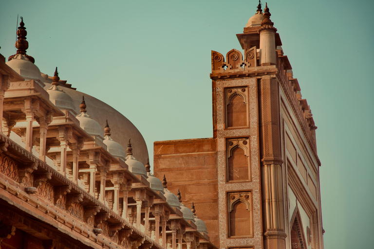 Z Jaipuru: Taj Mahal, Agra Fort i Fatehpur Sikri TourZ Jaipur:- Samochód, przewodnik, kierowca, bilety wstępu i lunch