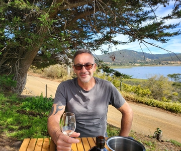 Signature Wine Tour - Hobart & SE Tasmania
