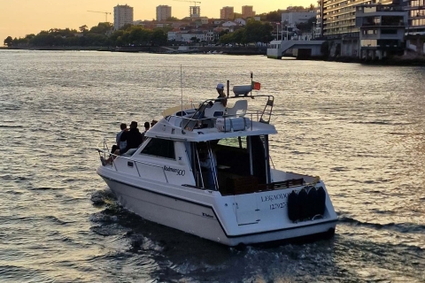 Ver Oporto en barco con una tripulación local