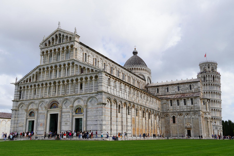 Pisa: Un recorrido a pie para descubrir la ciudad más odiada de la Toscana