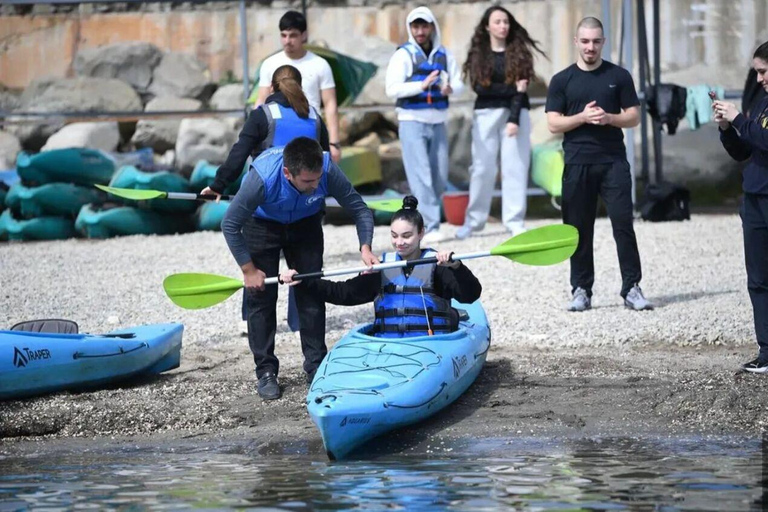 Baku: Rowing Boat Experience on the Caspian Sea