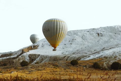 Pamukkale/Cappadoce : vol en montgolfière / transfert à l&#039;hôtelPamukkale : Vol en montgolfière avec petit-déjeuner et certificat inclus