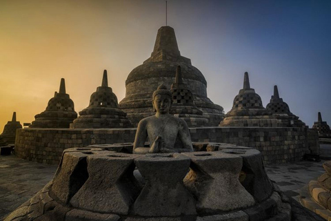 Visita guiada completa a Borobudur e Prambanan