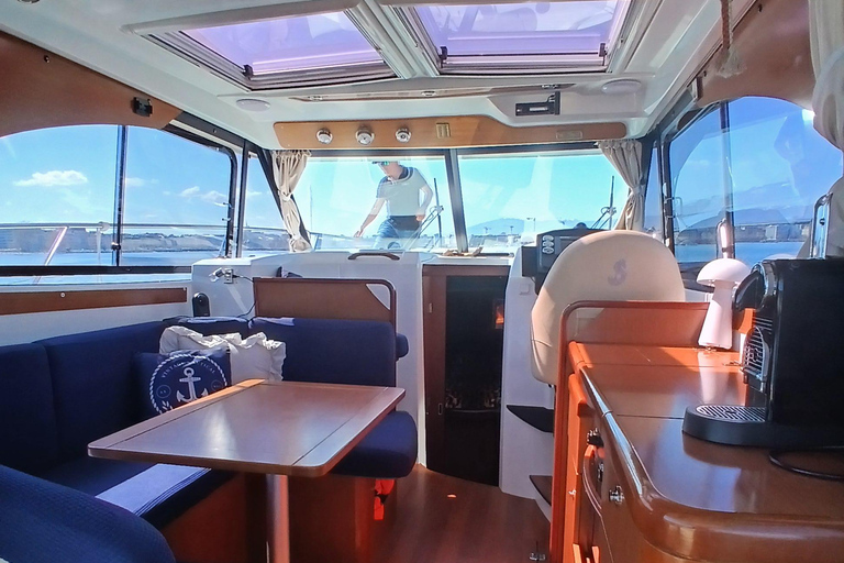 Geneva: Private Boat Cruise with Optional Fondue Private Boat day Lake Geneva (2h)