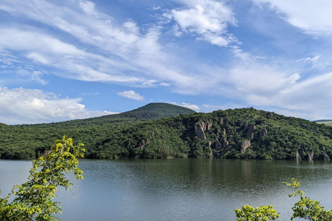 من تبليسي: وادي داشباشي، وبحيرة ألجيتي، وجسر دايموند