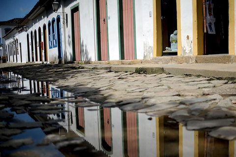 CITY TOUR IN PARATY: Private Beaches, and Colonial Charms