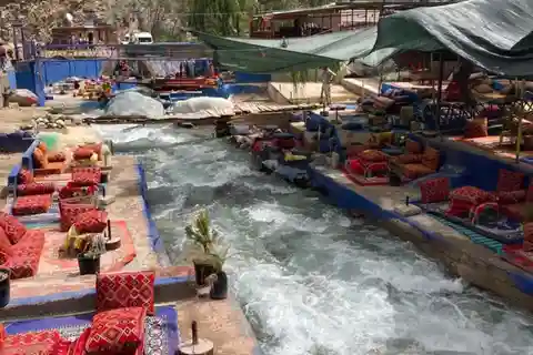 Marrakech : montagnes de l'Atlas, cascade d'Ourika avec guide + déjeuner
