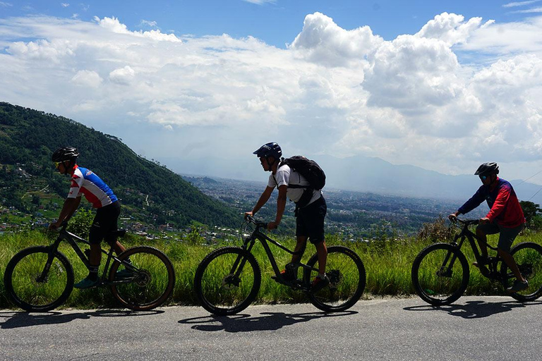 Pokhara: Rekreacyjna przejażdżka rowerem górskim Sweet PameyPokhara: Rekreacyjna jazda na rowerze górskim Sweet Pamey