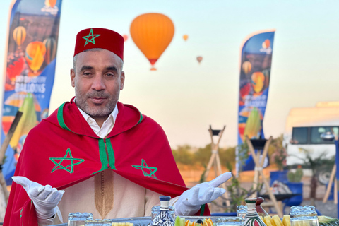 Marrakech: Royal Breakfast with Hot Air Balloons view