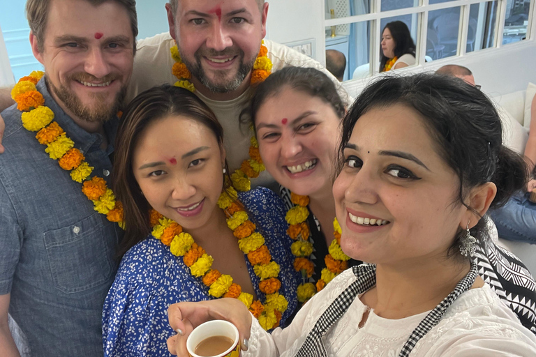 Mumbai: lezione di cucina indiana a casa di una famiglia del postoMumbai: lezione di cucina indiana a casa di una famiglia