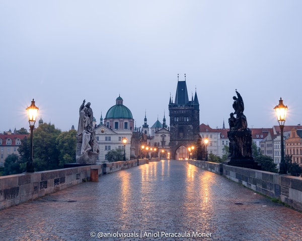 Prague Culture: Famous Charles Bridge and Malá Strana area!