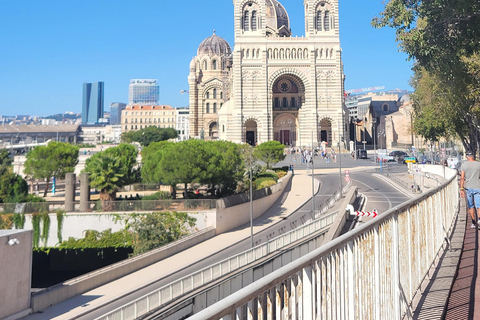 Marseille: Walking Food Tour with a local
