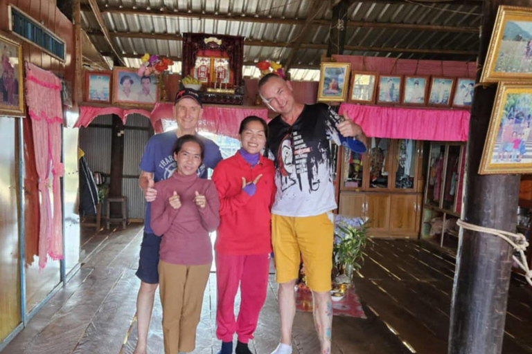 Kampong Khleang Floating Village: Women-Led Tour with Isa