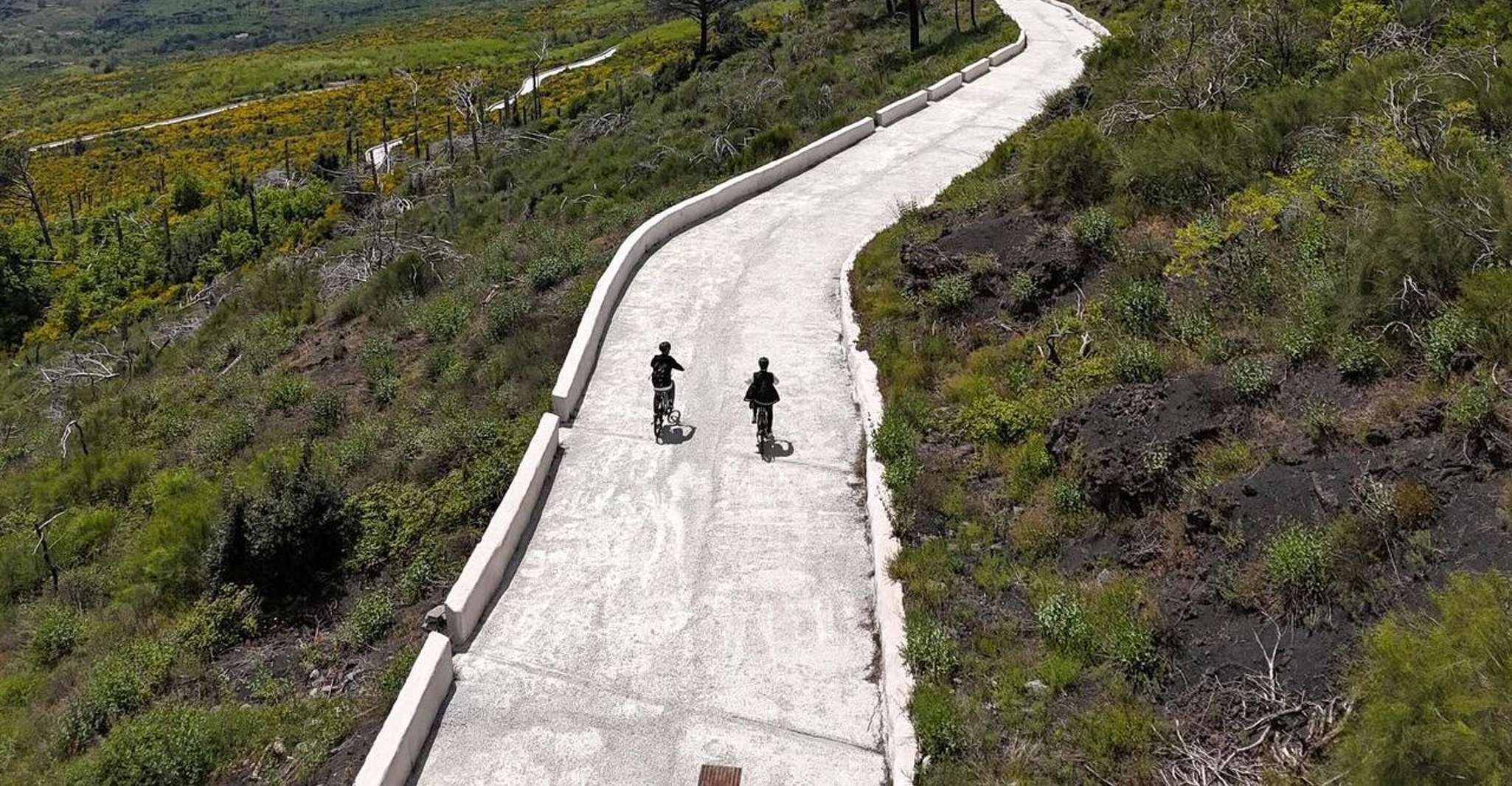 Percorso panoramico della Strada Matrone – Vesuvio – Opzione con visita al cratere