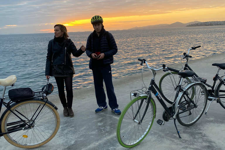 Cykeläventyr vid stranden: Aten-tur med badstopp