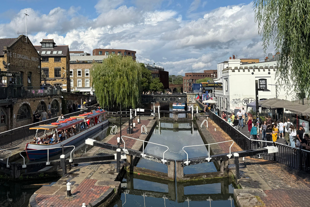 Camden Town: Walking tour (2hrs) in London