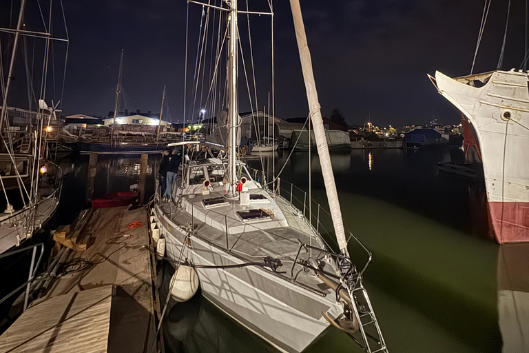 Gothenburg: Overnight Sailing Trip to Vinga Island