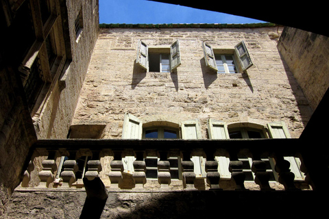 Historical and sightseeing walk in Old Montpellier