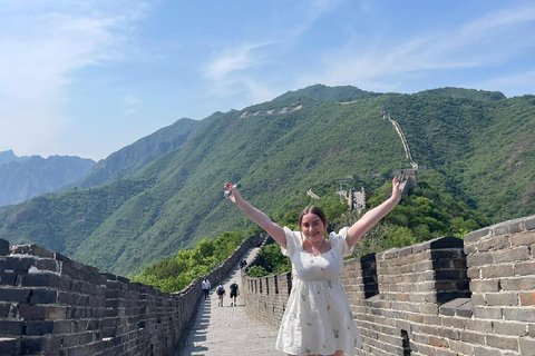 Beijing Mutianyu Great Wall&ForbiddenCity All Inclusive Tour Professional guide tour pick up from city
