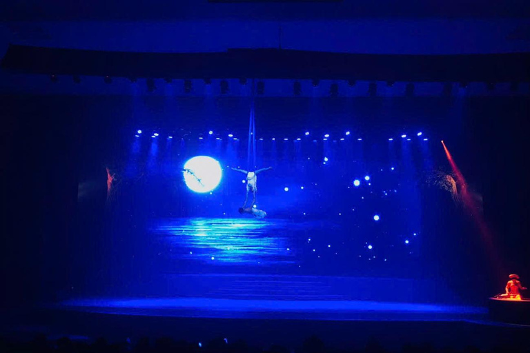 Zachód słońca w Da Nang: wioska Mat, pagoda Nam Sơn i Charming ShowZachód słońca w Da Nang: wioska Mat, pagoda Nam Sơn i uroczy show