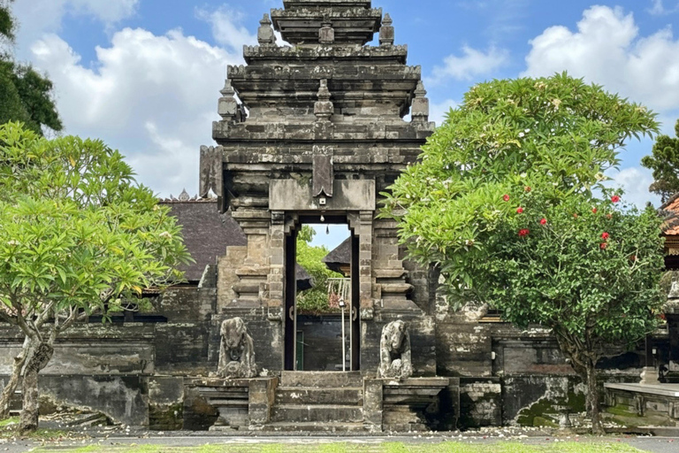 Private Balinese Culture Experience: Canang Making & Temple