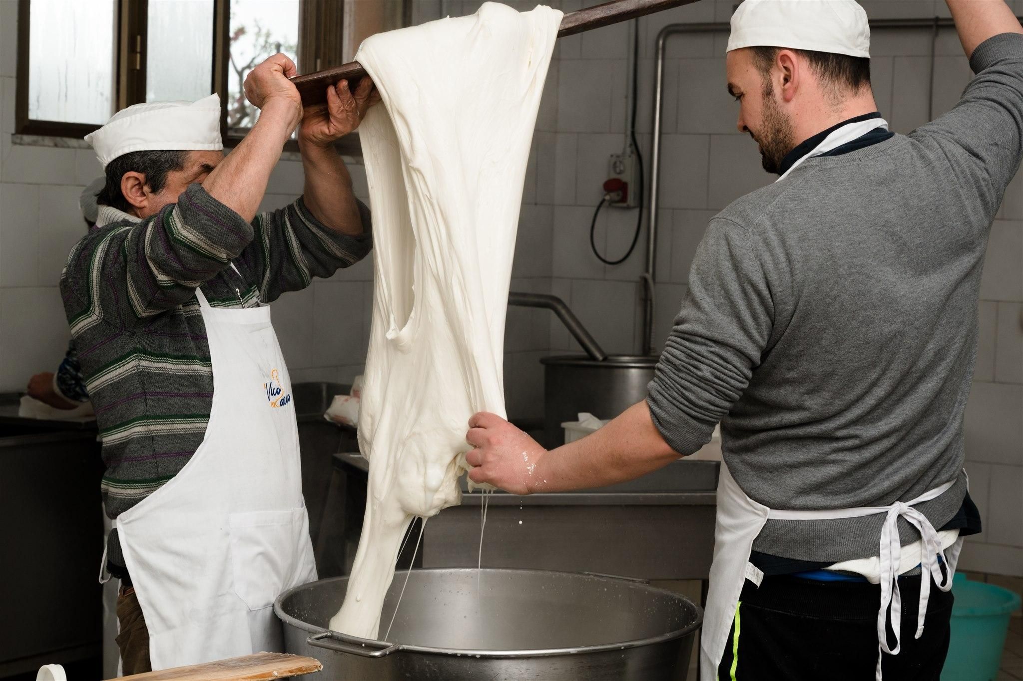Sorrent: Mozzarella-Käsewerkstatt in Vico Equense