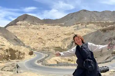 Marvels of Ladakh: Leh to Alchi, Likir and Lamayuru in a Day