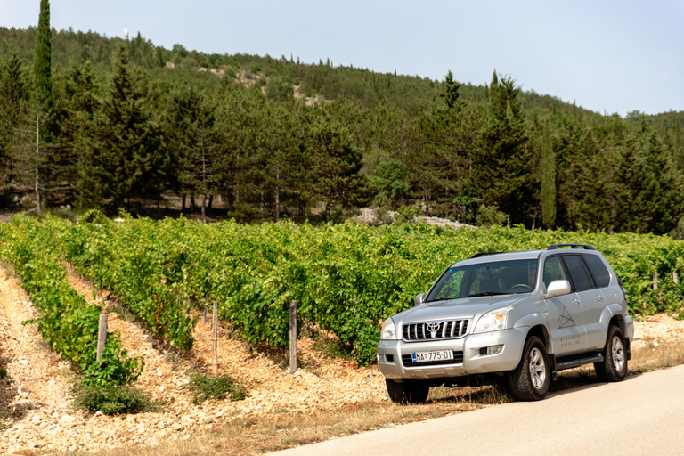 Three Lakes Jeep Adventure:Explore Green, Red &amp; Blue WondersThree Lakes Tour: Visit Three Lakes of Imotski Region