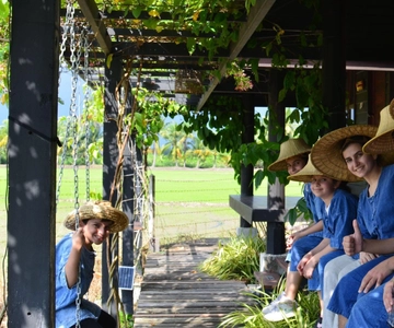 Von Bangkok: Halbtagestour auf eine Farm mit thailändischen Aktivitäten und Abendessen