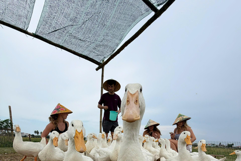 Hoi An: Duck Leader Experience & Coconut Basket Boat Ride